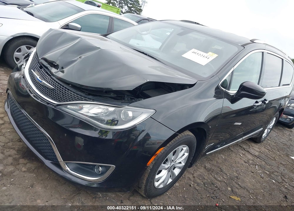 2019 CHRYSLER PACIFICA TOURING L VIN: 2C4RC1BG8KR593016
