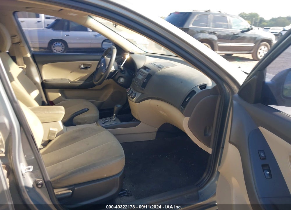 2010 HYUNDAI ELANTRA VIN: KMHDU4ADXAU037352