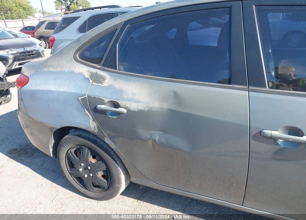 2010 HYUNDAI ELANTRA VIN: KMHDU4ADXAU037352