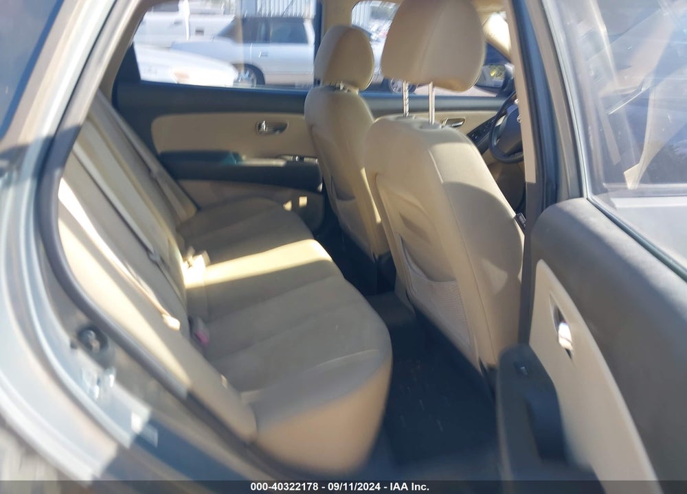 2010 HYUNDAI ELANTRA VIN: KMHDU4ADXAU037352