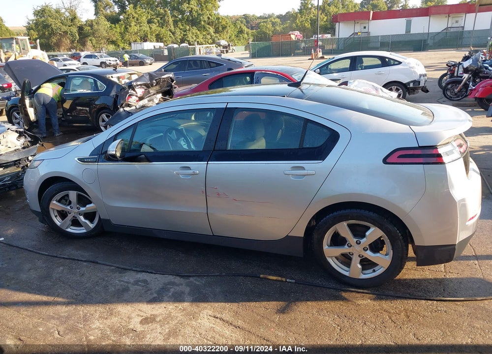 2011 CHEVROLET VOLT VIN: 1G1RC6E43BU103818