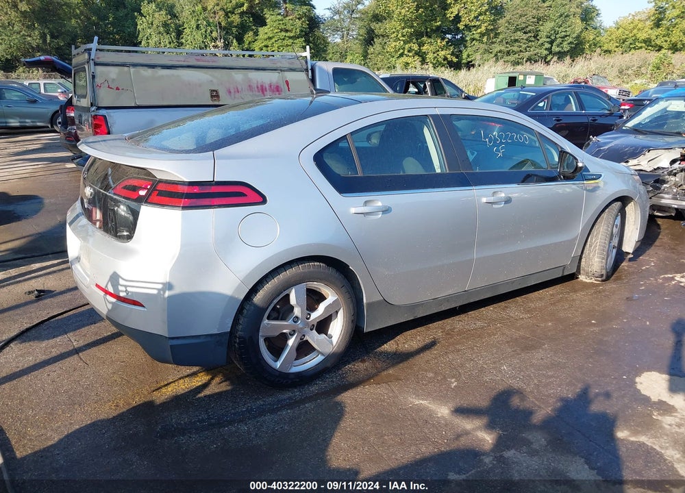 2011 CHEVROLET VOLT VIN: 1G1RC6E43BU103818
