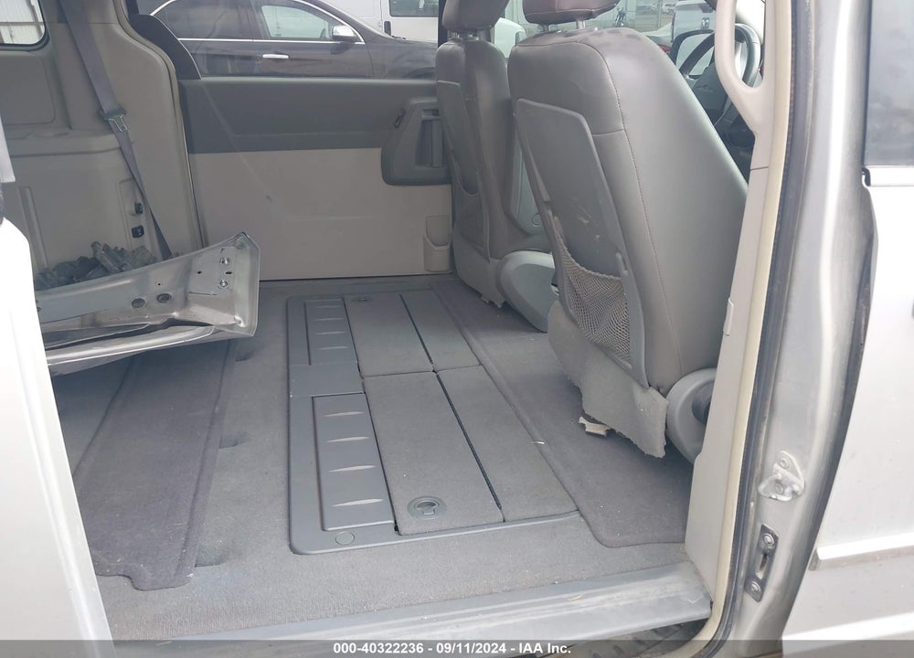 2010 CHRYSLER TOWN & COUNTRY TOURING VIN: 2A4RR5D15AR229191