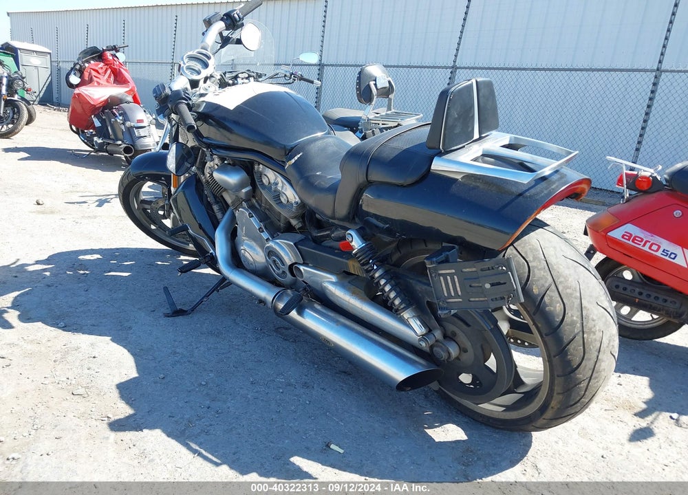 2015 HARLEY-DAVIDSON VRSCF VROD MUSCLE VIN: 1HD1HPH11FC805398