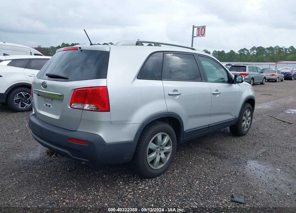 2012 KIA SORENTO LX VIN: 5XYKTCA64CG270836
