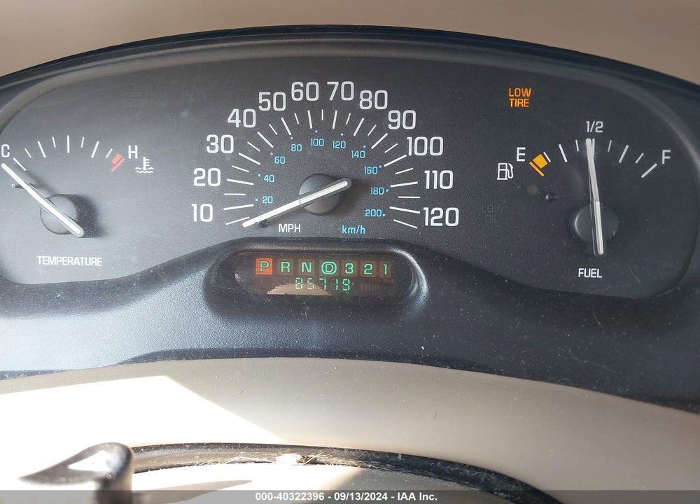 1999 BUICK CENTURY CUSTOM VIN: 2G4WS52M7X1405140
