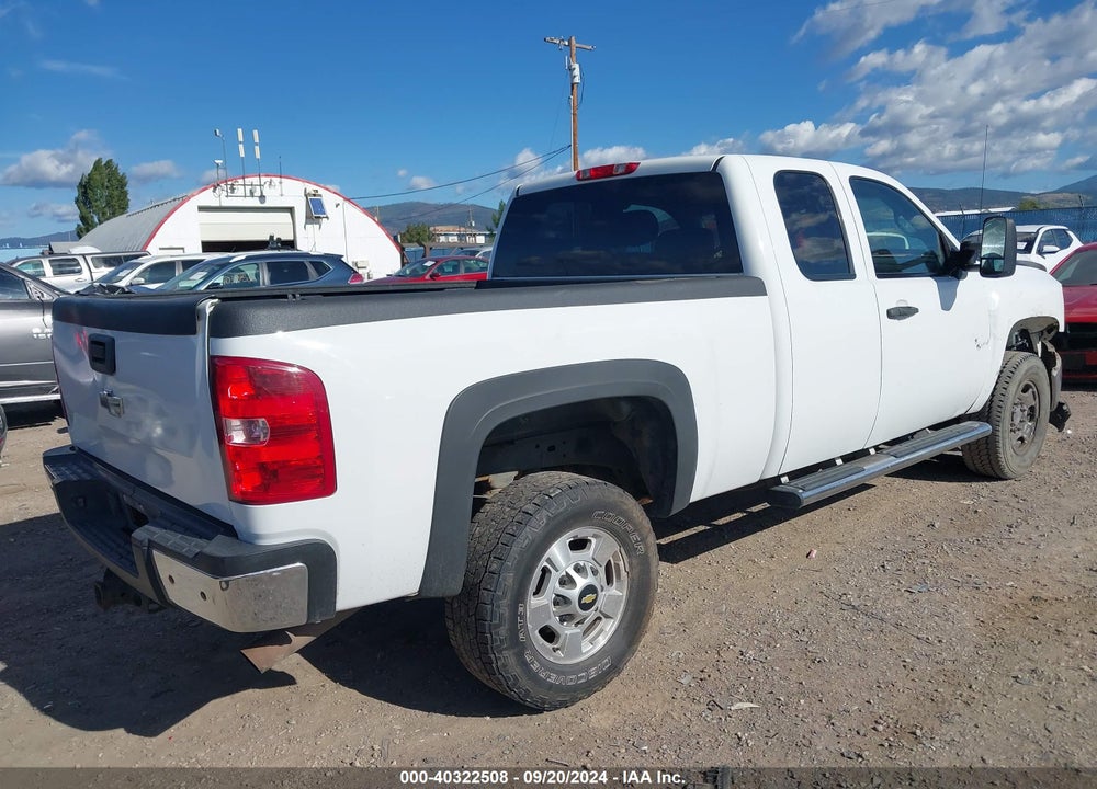 2011 CHEVROLET SILVERADO 2500HD LT VIN: 1GC2KXCG2BZ201529