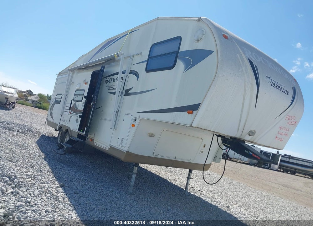 2012 ROCKWOOD SIGNATURE ULTRA LITE VIN: 4X4FRLD23C1840814