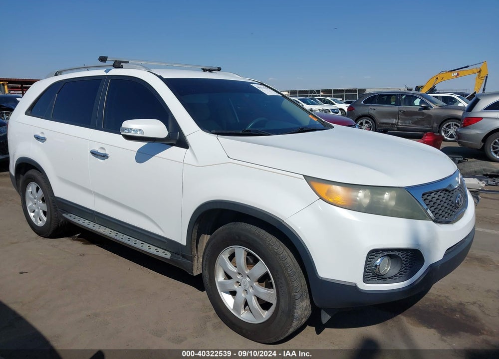 2011 KIA SORENTO LX VIN: 5XYKT3A16BG162897