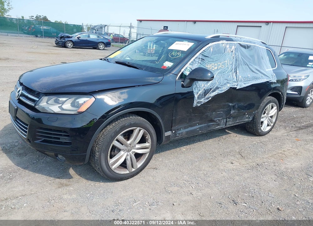 2012 VOLKSWAGEN TOUAREG VR6 EXECUTIVE VIN: WVGEF9BP8CD007404