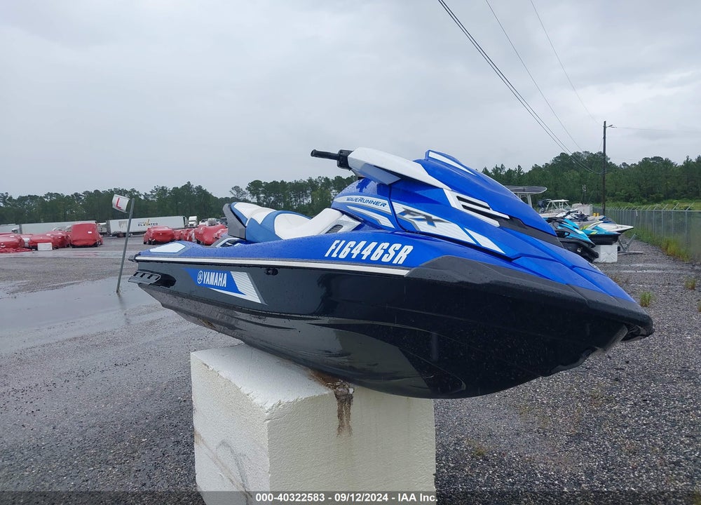 2017 YAMAHA FX SVHO VIN: YAMA2578D717