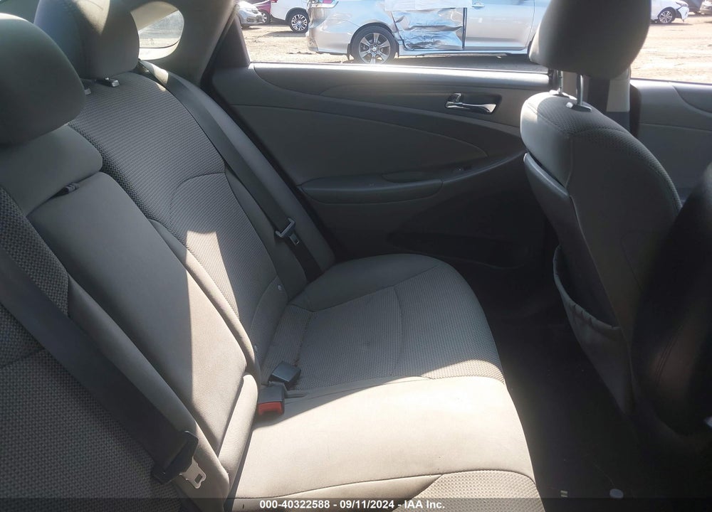 2014 HYUNDAI SONATA GLS VIN: 5NPEB4AC3EH895381