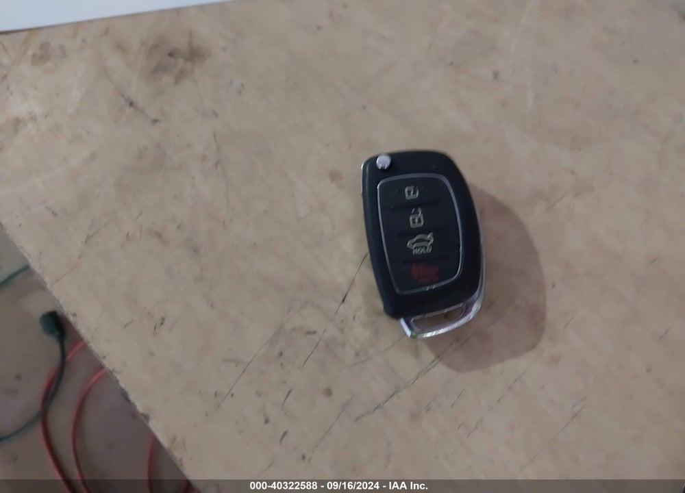 2014 HYUNDAI SONATA GLS VIN: 5NPEB4AC3EH895381