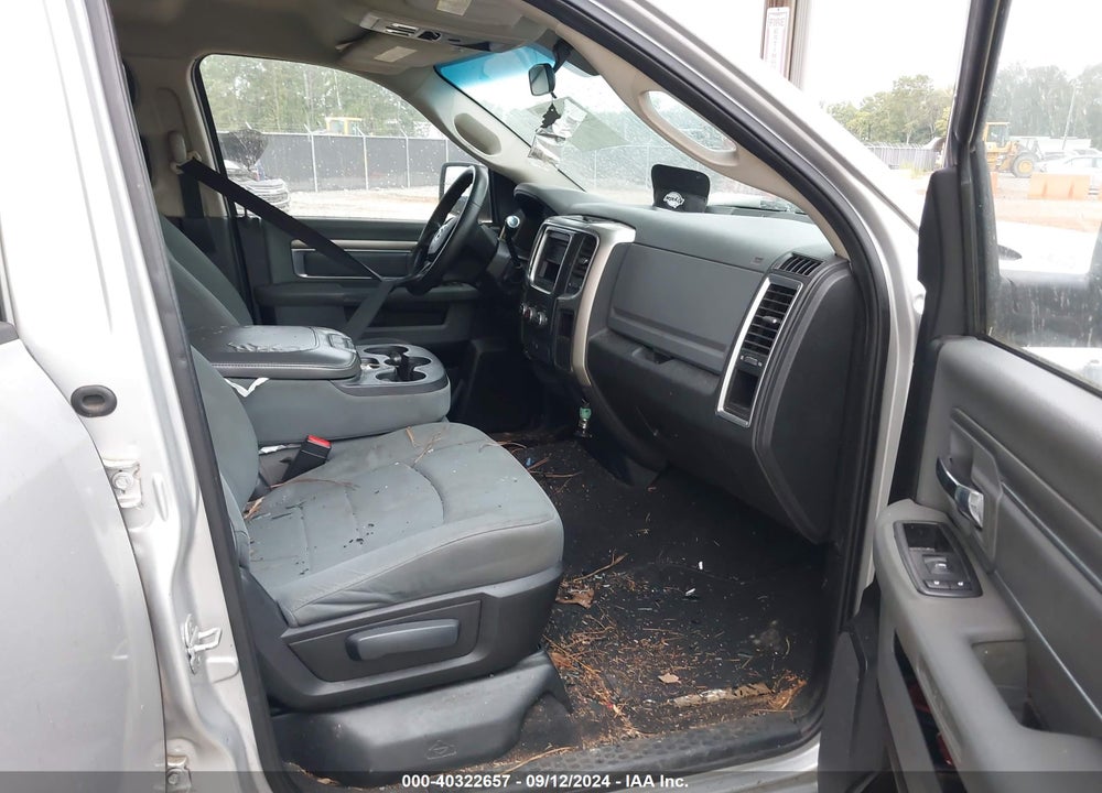 2013 RAM 1500 SLT VIN: 1C6RR6GP1DS600451