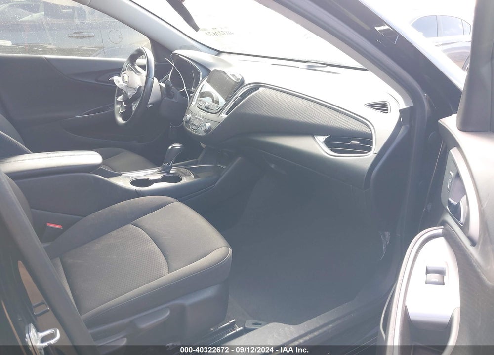 2018 CHEVROLET MALIBU LT VIN: 1G1ZD5ST9JF186824