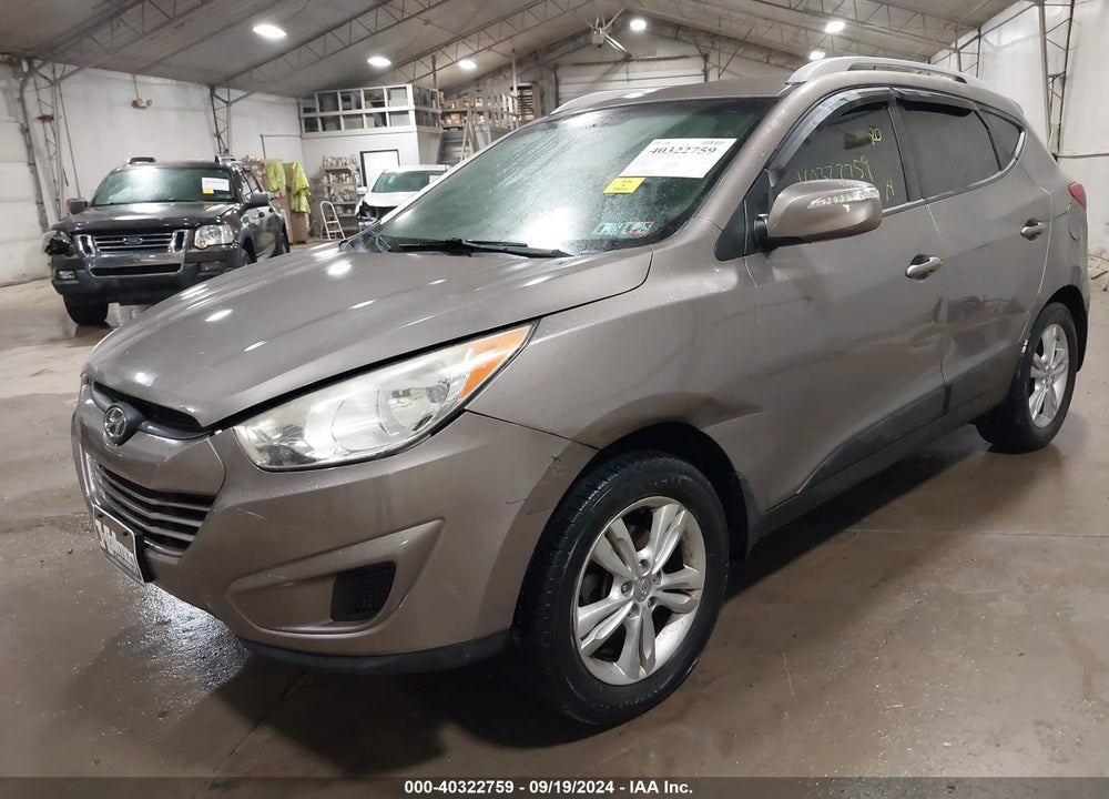 2012 HYUNDAI TUCSON GLS VIN: KM8JU3AC6CU518058