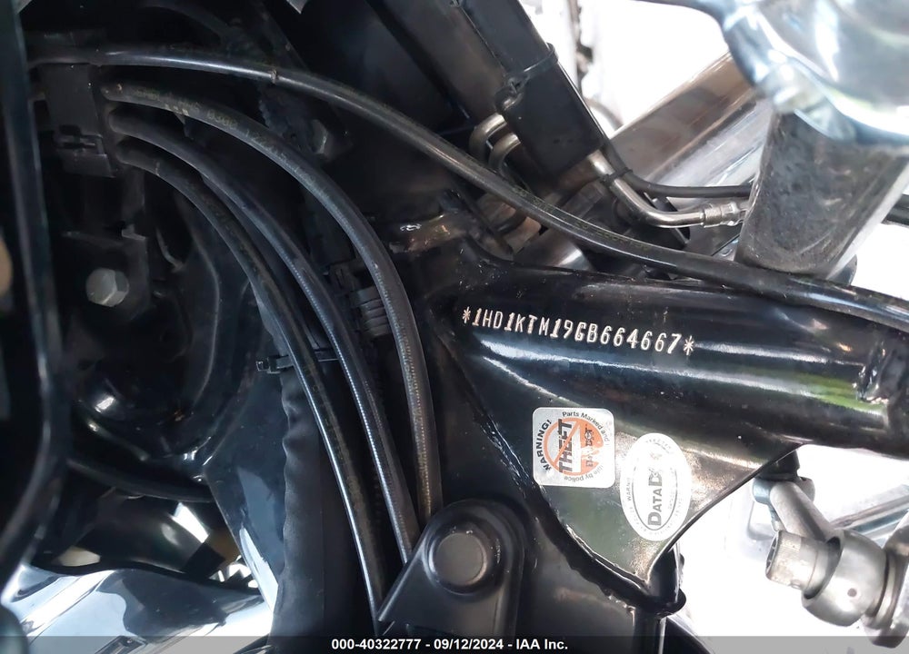 2016 HARLEY-DAVIDSON FLTRXS ROAD GLIDE SPECIAL VIN: 1HD1KTM19GB664667