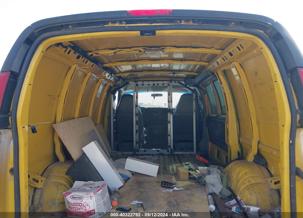 2004 CHEVROLET EXPRESS VIN: 1GCFG15X041215900