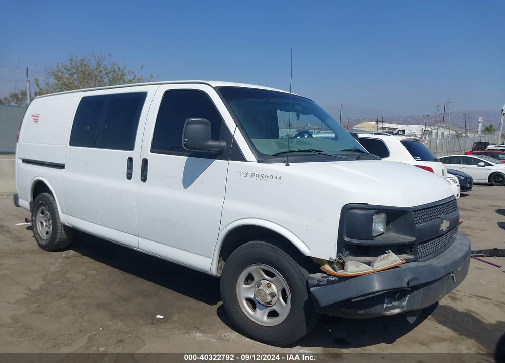 2004 CHEVROLET EXPRESS VIN: 1GCFG15X041215900