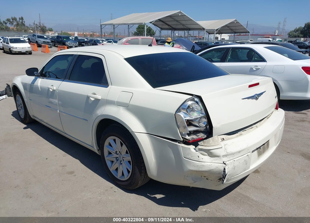 2008 CHRYSLER 300 LX VIN: 2C3KA43R08H282319