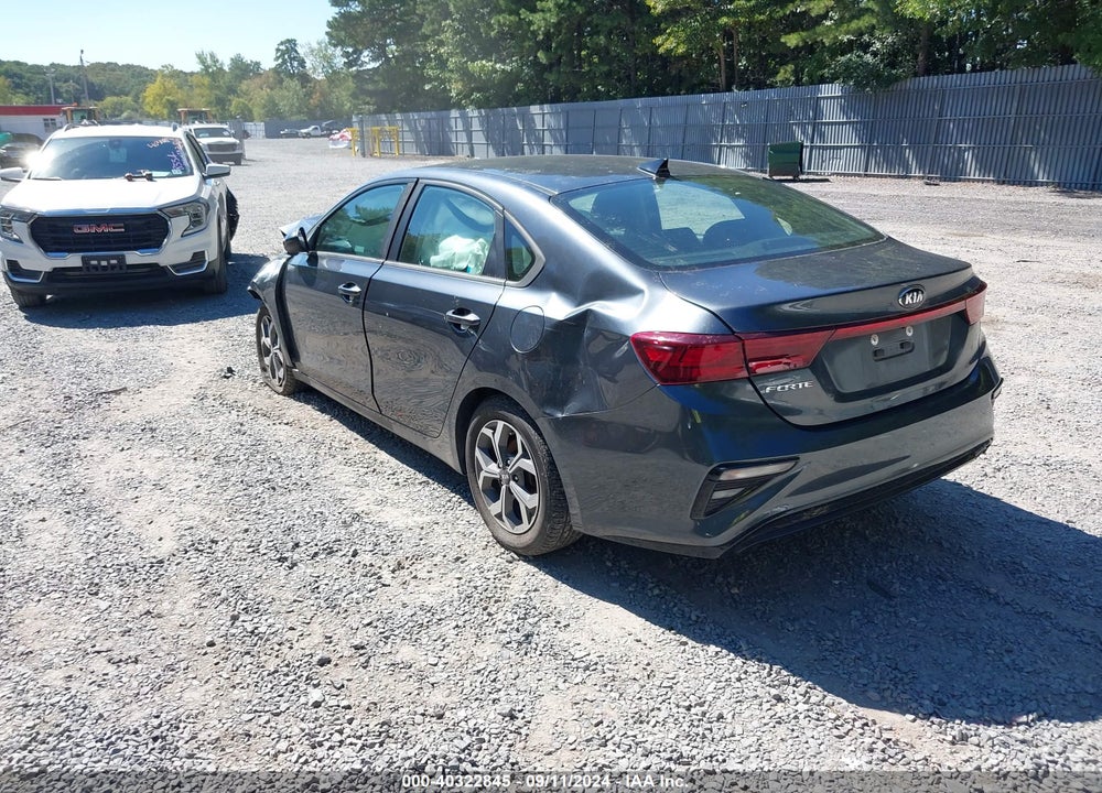 2019 KIA FORTE LXS VIN: 3KPF24AD2KE080442
