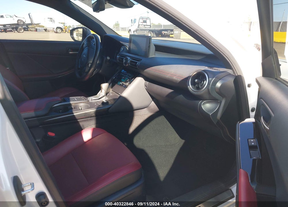 2021 LEXUS IS 300 VIN: JTHCA1D20M5117113