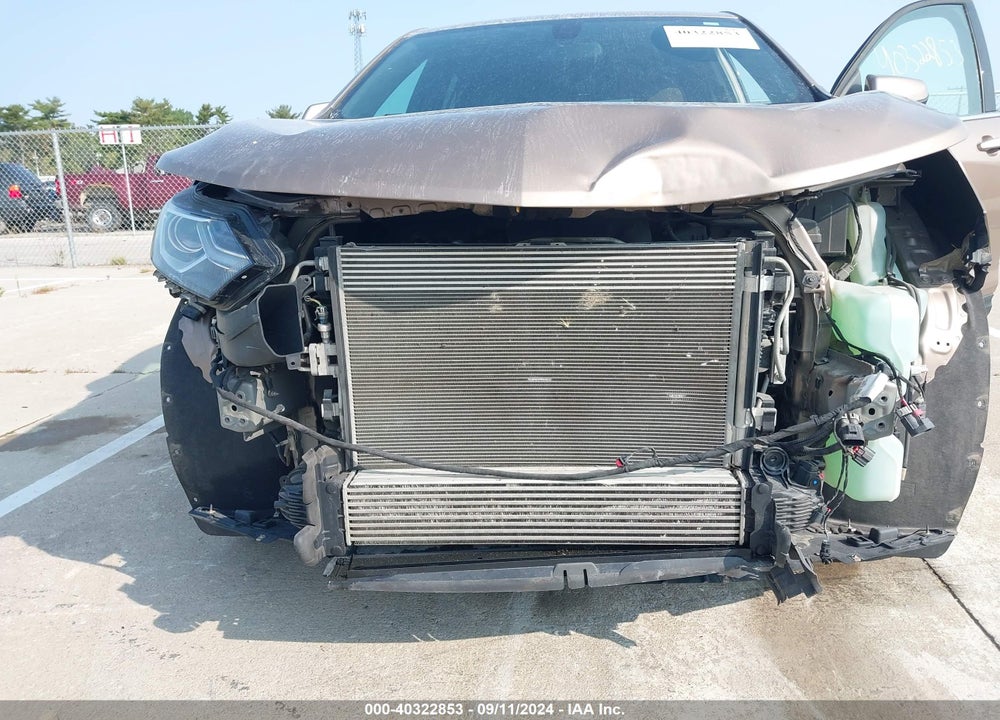 2018 CHEVROLET EQUINOX LT VIN: 2GNAXSEV0J6247440