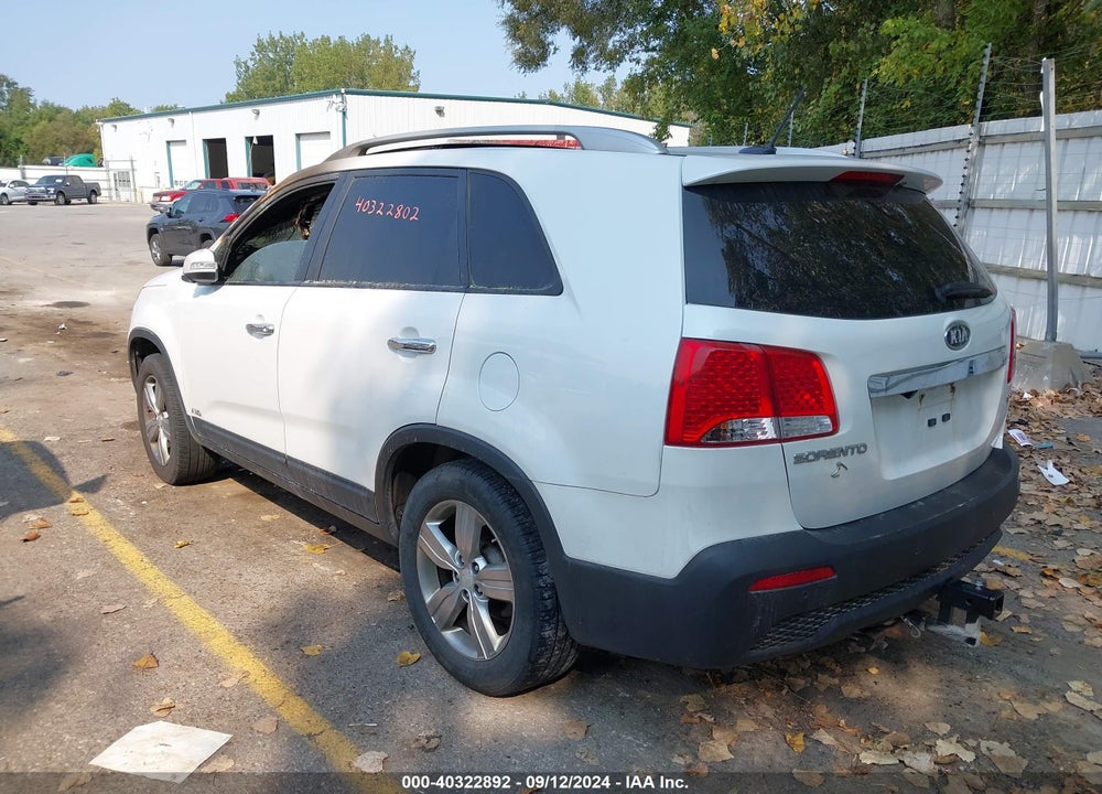 2013 KIA SORENTO EX V6 VIN: 5XYKUDA20DG365508