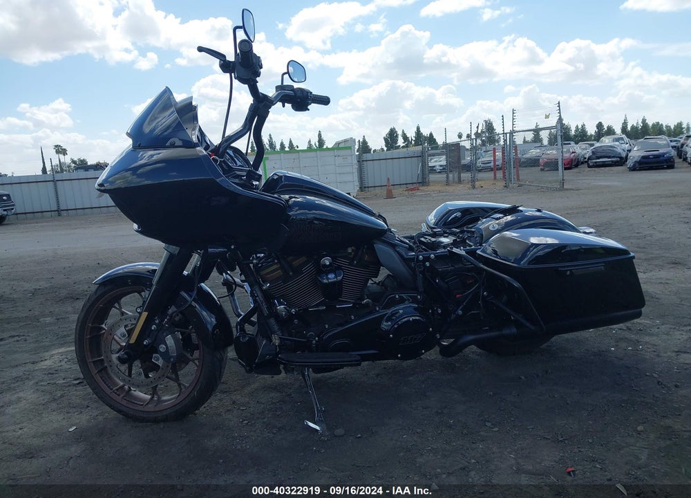 2022 HARLEY-DAVIDSON FLTRXST VIN: 1HD1ACL23NB613286