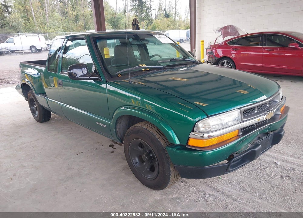 1998 CHEVROLET S-10 LS SPORTSIDE VIN: 1GCCS1944W8251665
