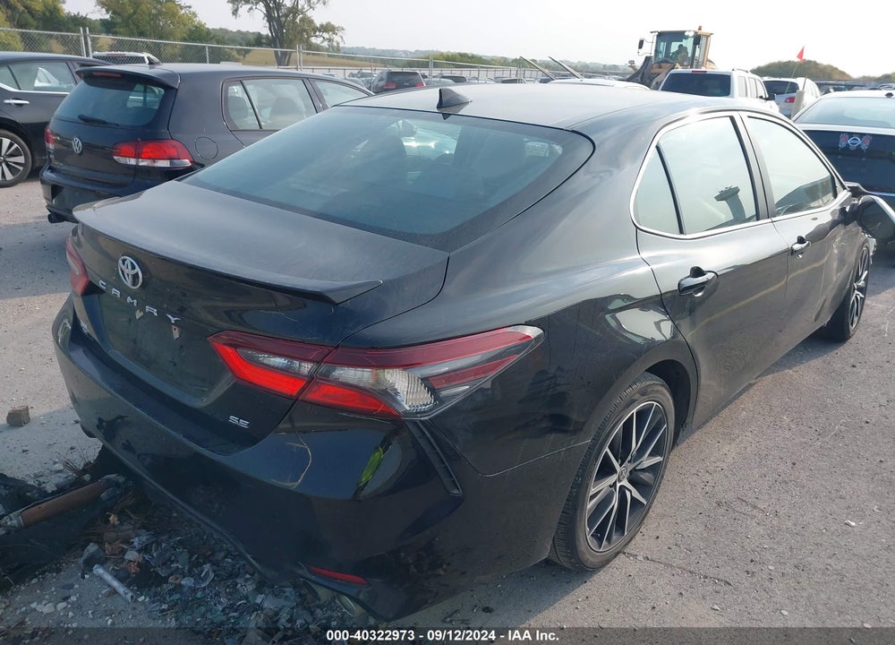 2021 TOYOTA CAMRY SE VIN: 4T1G11AK1MU480318