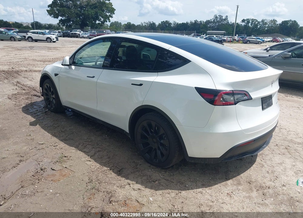 2023 TESLA MODEL Y AWD/LONG RANGE DUAL MOTOR ALL-WHEEL DRIVE VIN: 7SAYGAEE3PF589584