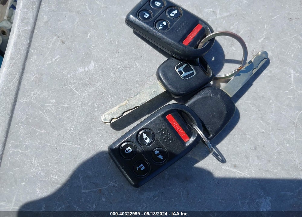 2008 HONDA ODYSSEY EX-L VIN: 5FNRL386X8B005762