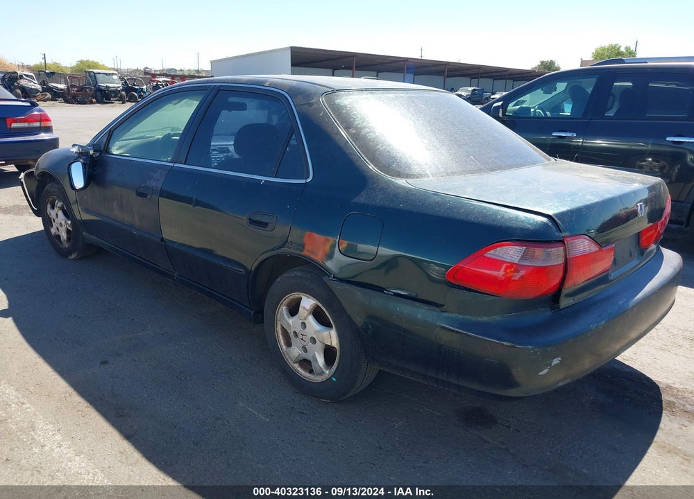 2000 HONDA ACCORD 2.3 EX VIN: JHMCG5669YC002128