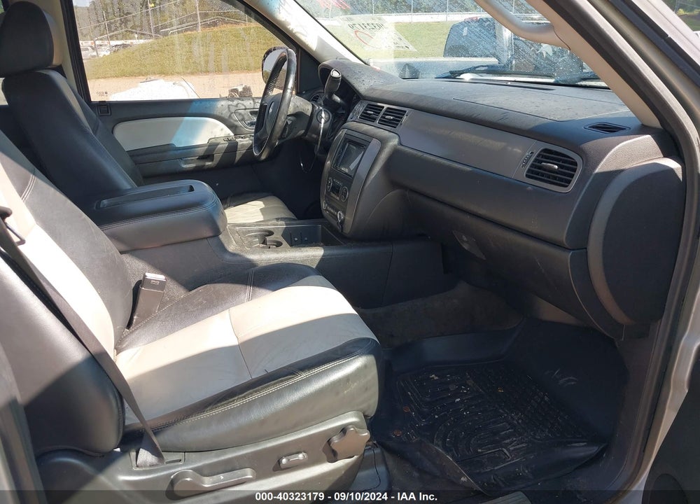 2008 CHEVROLET TAHOE LT VIN: 1GNFK13038R150494