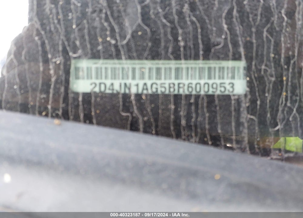 2011 DODGE GRAND CARAVAN C/V VIN: 2D4JN1AG5BR600953