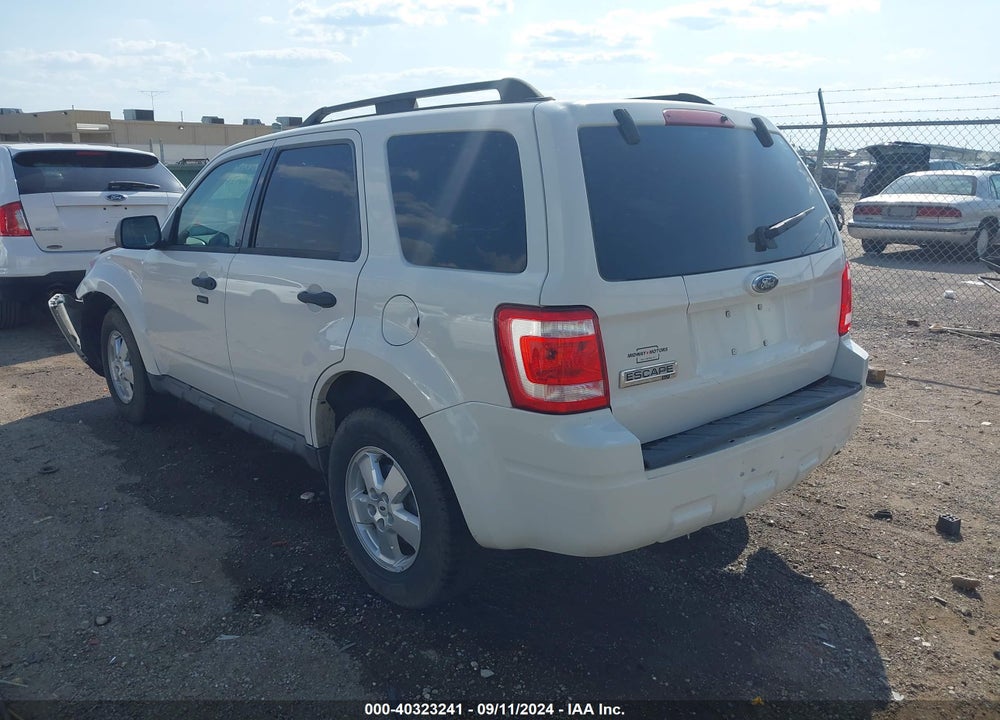 2009 FORD ESCAPE XLT VIN: 1FMCU03G59KB71706