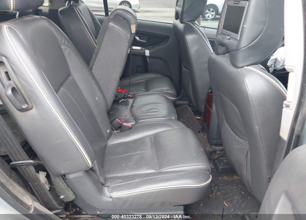 2009 VOLVO XC90 V8 R-DESIGN VIN: YV4CT852X91513001