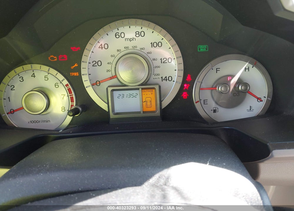 2011 HONDA PILOT EX-L VIN: 5FNYF3H55BB029324
