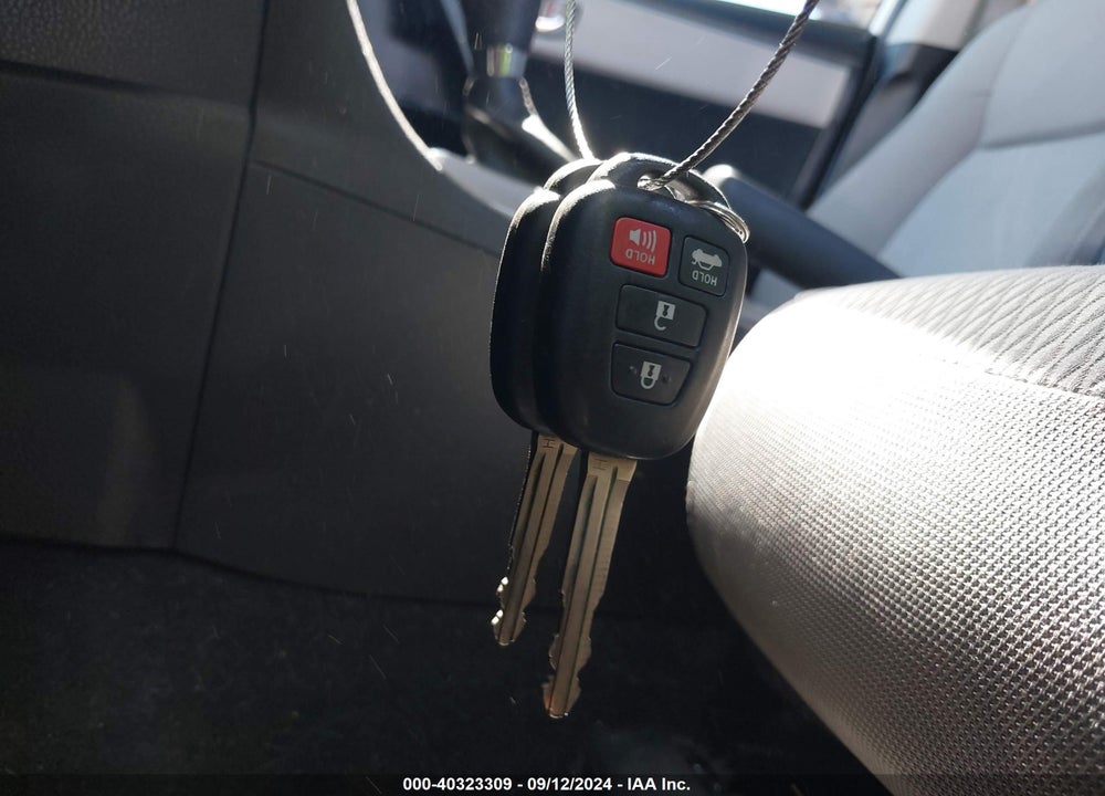 2016 TOYOTA COROLLA LE VIN: 5YFBURHE7GP367835