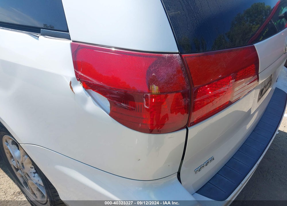 2005 TOYOTA SIENNA XLE VIN: 5TDZA22C75S315857