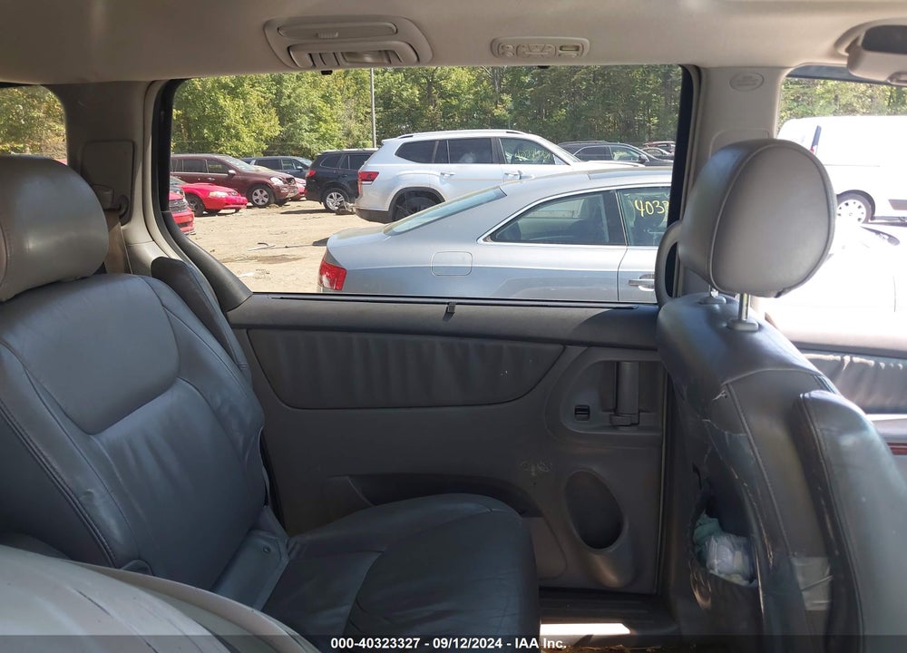2005 TOYOTA SIENNA XLE VIN: 5TDZA22C75S315857