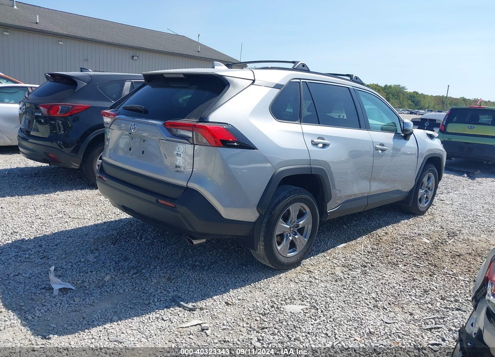 2022 TOYOTA RAV4 XLE VIN: 2T3P1RFV4NW252548