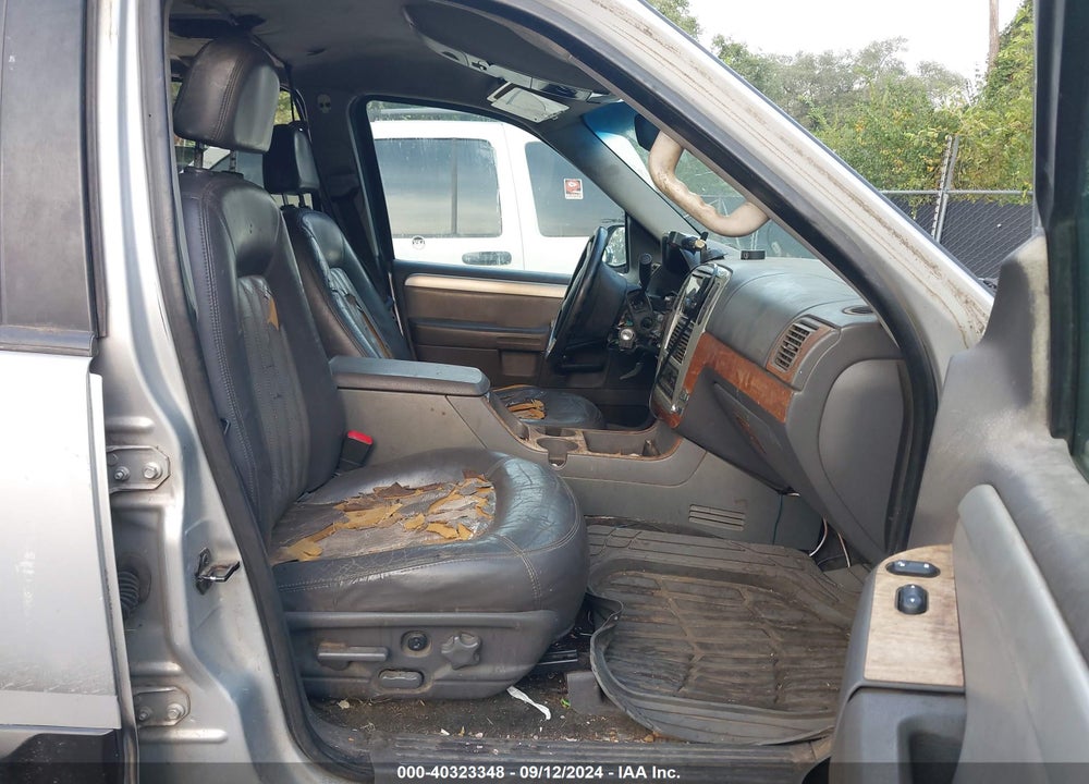 2002 MERCURY MOUNTAINEER VIN: 4M2ZU86E12UJ16553