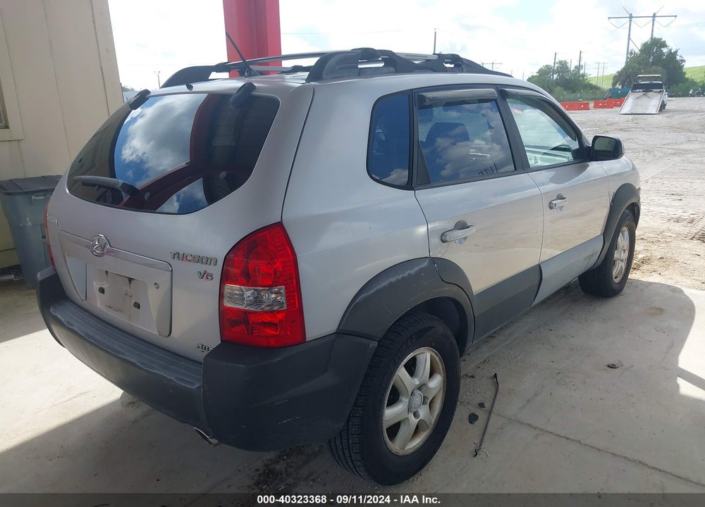 2005 HYUNDAI TUCSON GLS/LX VIN: KM8JN72D25U223036