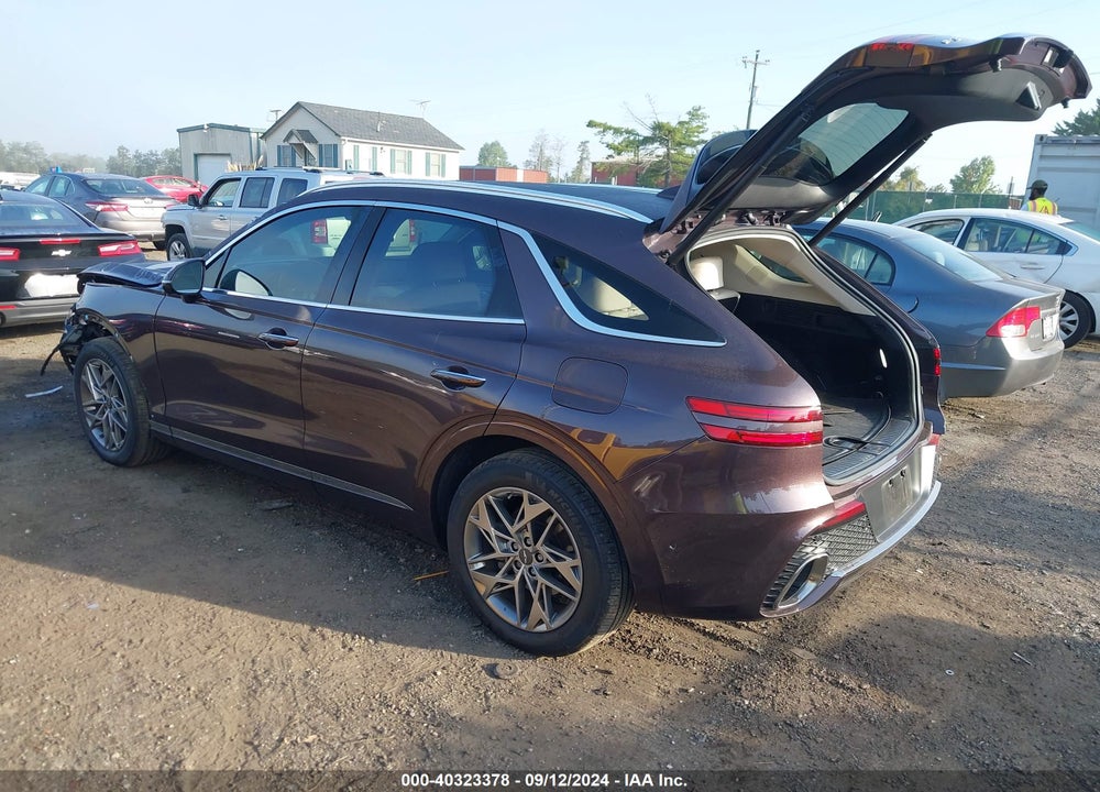 2022 GENESIS GV70 2.5T AWD VIN: KMUMADTB4NU073372