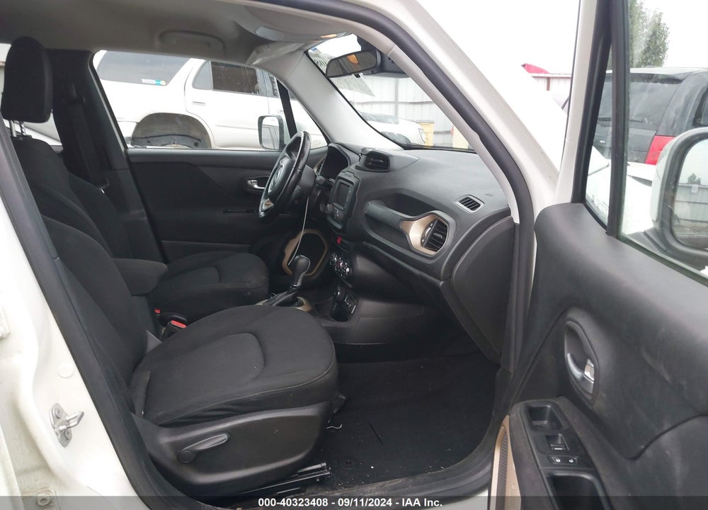 2016 JEEP RENEGADE LATITUDE VIN: ZACCJBBT1GPD60038