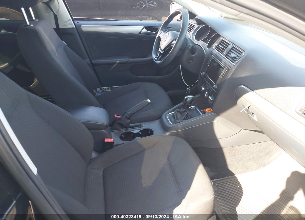 2016 VOLKSWAGEN JETTA 1.4T SE VIN: 3VWD67AJ7GM409262