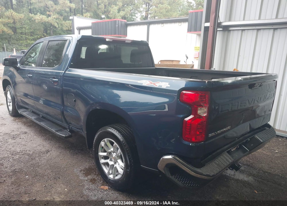 2022 CHEVROLET SILVERADO 1500 4WD STANDARD BED LT VIN: 1GCUDDEDXNZ621158