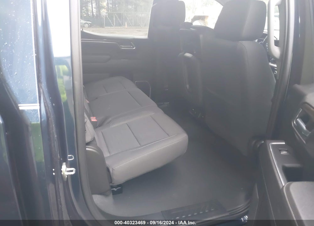 2022 CHEVROLET SILVERADO 1500 4WD STANDARD BED LT VIN: 1GCUDDEDXNZ621158